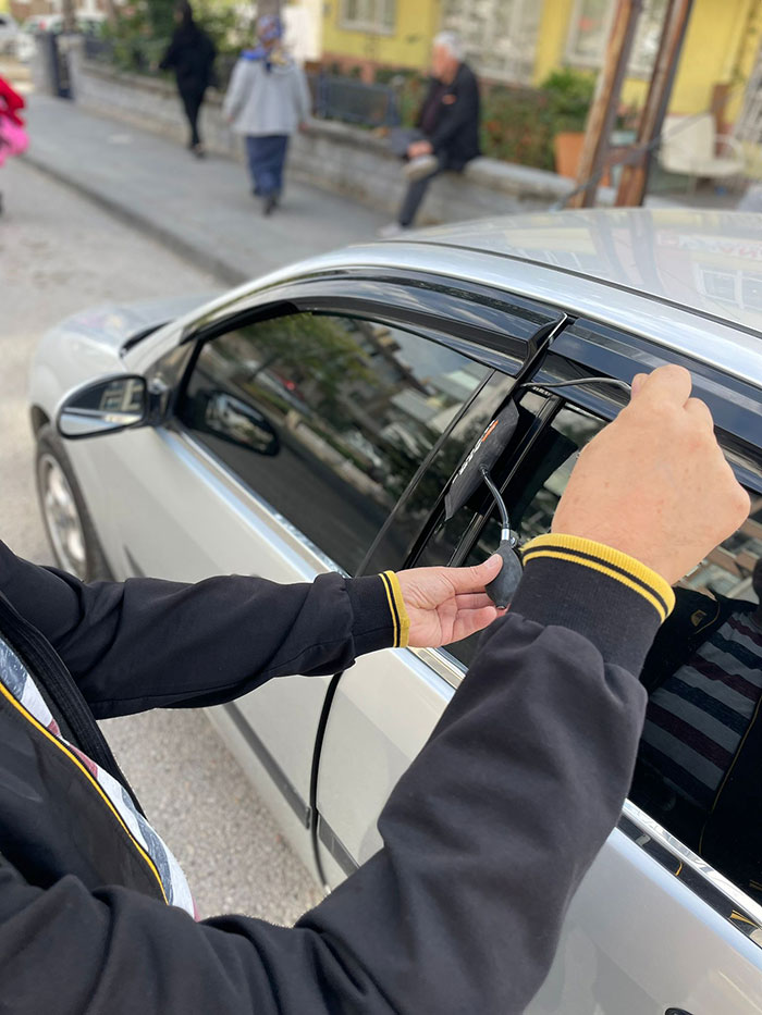 Gölhisar Oto Kilitçisi